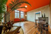 barrierearme, exklusive Atelierfläche im Cokturhof, dem denkmalgeschützten Altbau in bester Elblage - 9_Orangener Salon-hier geht die Sonne auf