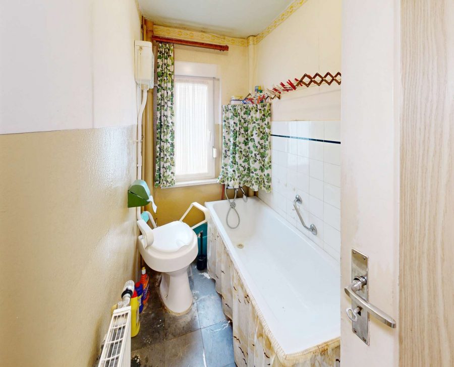 Badezimmer (Erdgeschoss)