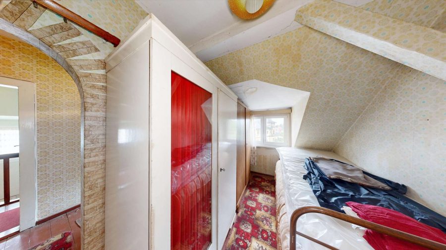 Zimmer 4 (Dachgeschoss)
