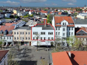 Bernburg Innenstadt: Repräsentative Büro- & Praxisräume auf ca. 390m² zu vermieten – auch teilbar !, 06406 Bernburg (Saale), Bürofläche