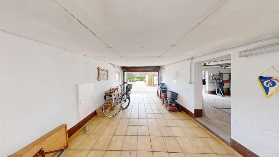 Garage 1
