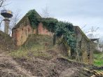 Ost Ansicht - Provisionsfreier Denkmal Bunker mit Südausrichtung Erschlossen & Ideal für visionäre Gewerbeprojekte