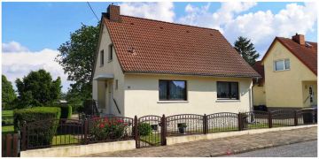 Charmantes Einfamilienhaus in Börde Hakel OT Hakeborn Ideal für Familien, 39448 Börde-Hakel, Einfamilienhaus