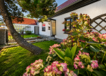 Gartenanischt - 450 € Kredittilgung Einfamilienhaus mit Balkon, Kamin & Nebengebäude – ruhig & zentral gelegen