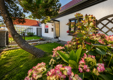 Behagliches Einfamilienhaus mit Balkon, Kamin & Nebengebäude – perfekt für ruhiges, zentrales Wohnen, 39240 Groß Rosenburg, Einfamilienhaus