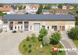 Exklusiver Gewerbehof mit Büroräumen und Wohnhaus mit top Rendite - PROVISIONSFREI! - Luftaufnahme Scheune