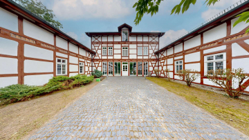 Historisches Fachwerkjuwel mit 1.500 m²: Wohnen, Gewerbe oder Ferienwohnungen an der Elbe, 39218 Schönebeck (Elbe), Büro/Praxis