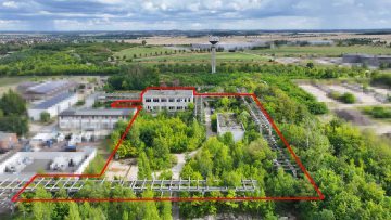 Provisionsfrei! Bei Magdeburg: Halle + 3 geschossiges Funktionsgebäude auf 9954m² in Schönebeck, 39218 Schönebeck (Elbe), Grundstück