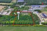 Suedost Luftbild - Privisionsfrei 18.000 m² Entwicklungsareal mit Turm und 2 Bunkern nahe Magdeburg