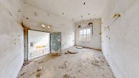 Innenansicht Raum Obergeschoss - 15.000m² bebaubar plus Turm & Bunker! Entdecken Sie unser Grundstück nahe Magdeburg