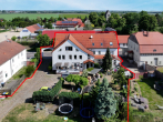 Sued Ansicht Haus - Top Anlageobjekt mit starker Rendite – 9 Einheiten + Scheune, ausbaubar auf über 53.880 € p.a.