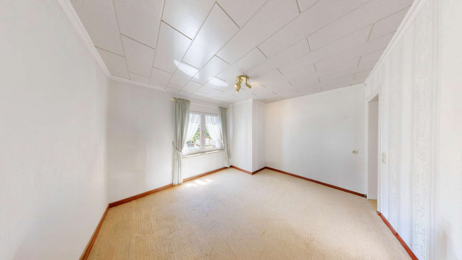 Schlafzimmer Straßenseite rechts