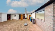 Innenhof - Natur, Ruhe und Stadtnähe vereint: Bungalow mit 2.140 m² Grundstück in bester Lage von Schönebeck