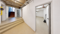 Kellereingang und Treppe zum Hinterausgang