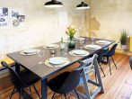 Wohnzimmer_Esstisch - Design trifft Natur – Ferienwohnung am Kanal für bis zu 8 Personen (115m2) in Schönebeck