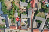 Vogelperspektive - Vierseitenhof bei Schönebeck: MFH & XXL-Ertrags-Reserve – 29% Soll-Rendite