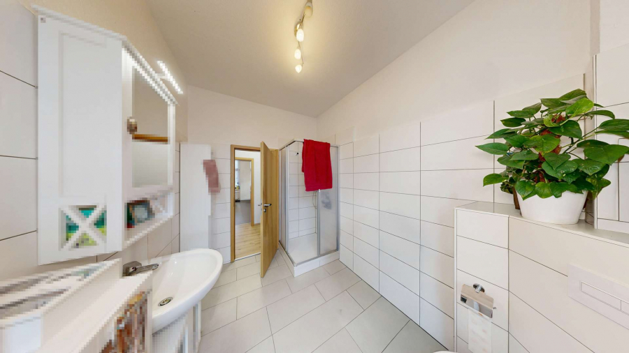 Obergeschoss-links Badezimmer