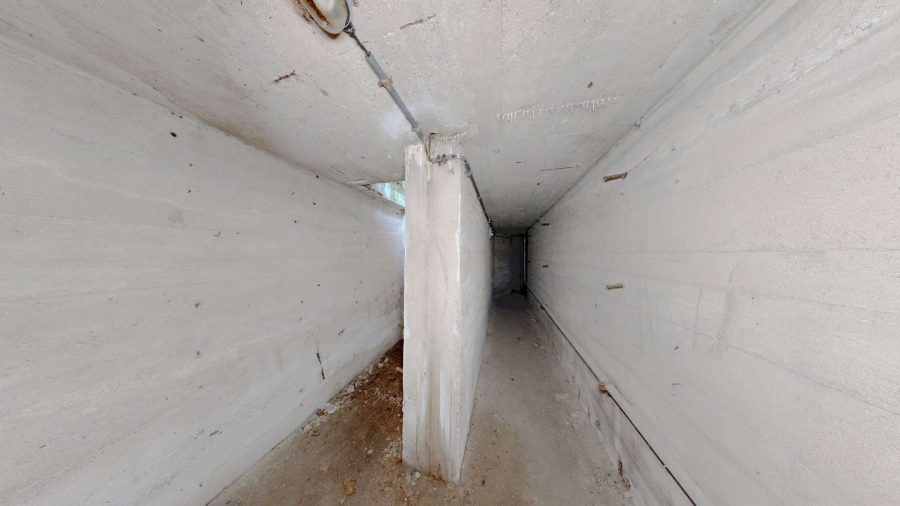 Gang zur Bunkerhalle aus Nordosten